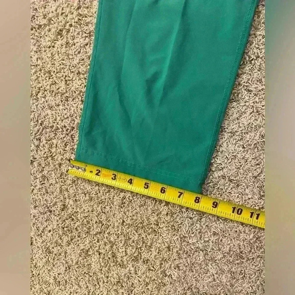 Fabletics Leggings Womens Dance Medium Cropped Pull On Stretch Pockets Green - Picture 11 of 12